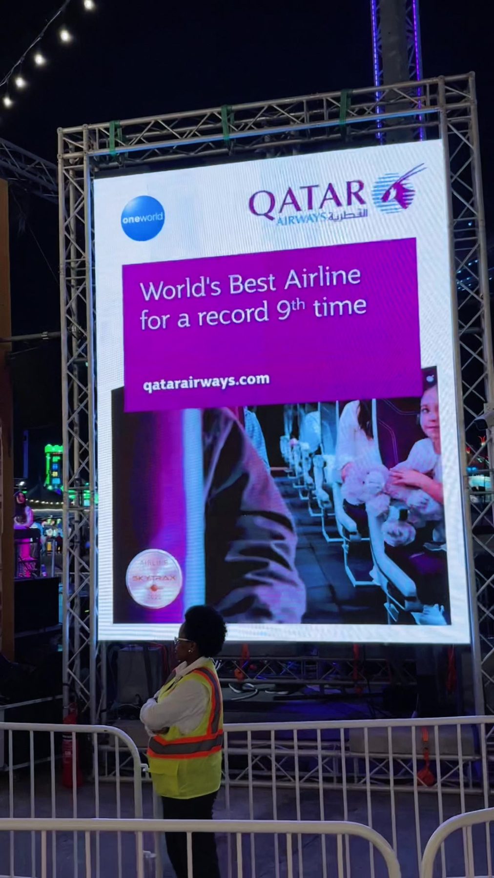 Qatar Airways billboard screen documentation 5